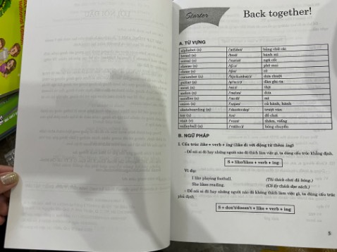 Sách hay, từ vựng có phiên âm rõ ràng, ngữ pháp giải thích chi tiết. Đóng gói kĩ lưỡng.