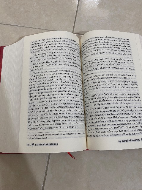 Nội dung sách dễ hiểu, giấy, mực, chữ in tốt.
Bìa đóng chắc chắn.