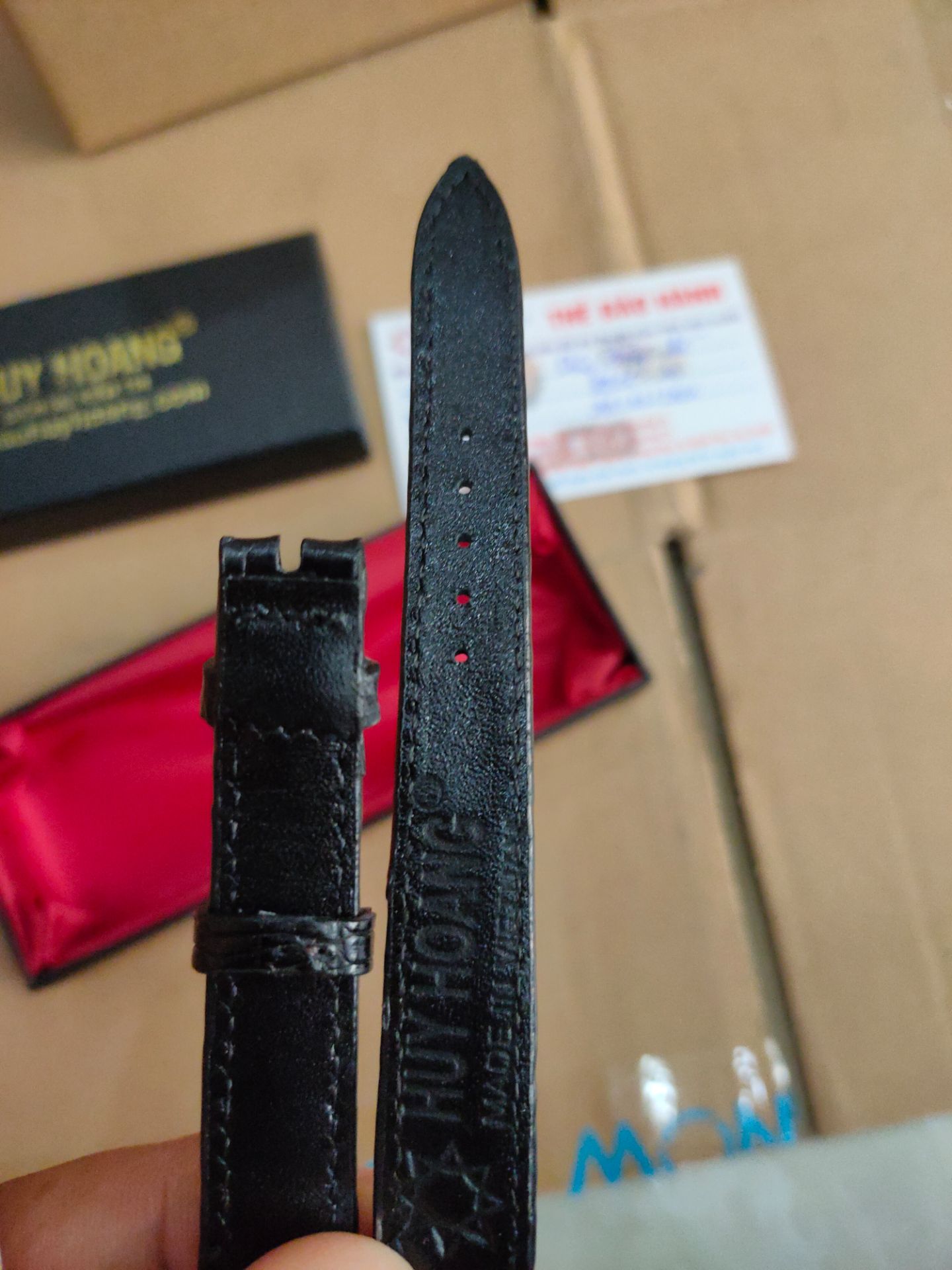 Dây đồng hồ đẹp..Da thật.. Tiki giao hàng nhanh...