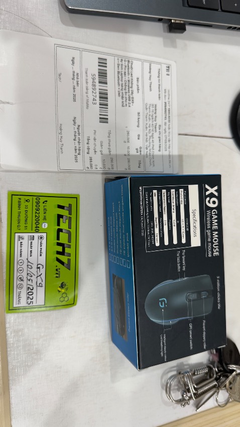 Chuột êm, mượt. Tuy nhiên còn trải nghiệm thêm mới đánh giá được hết