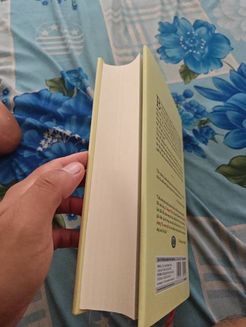 Sách auth vẫn nguyên seal ,giá đã sale đánh giá shop 5 sao