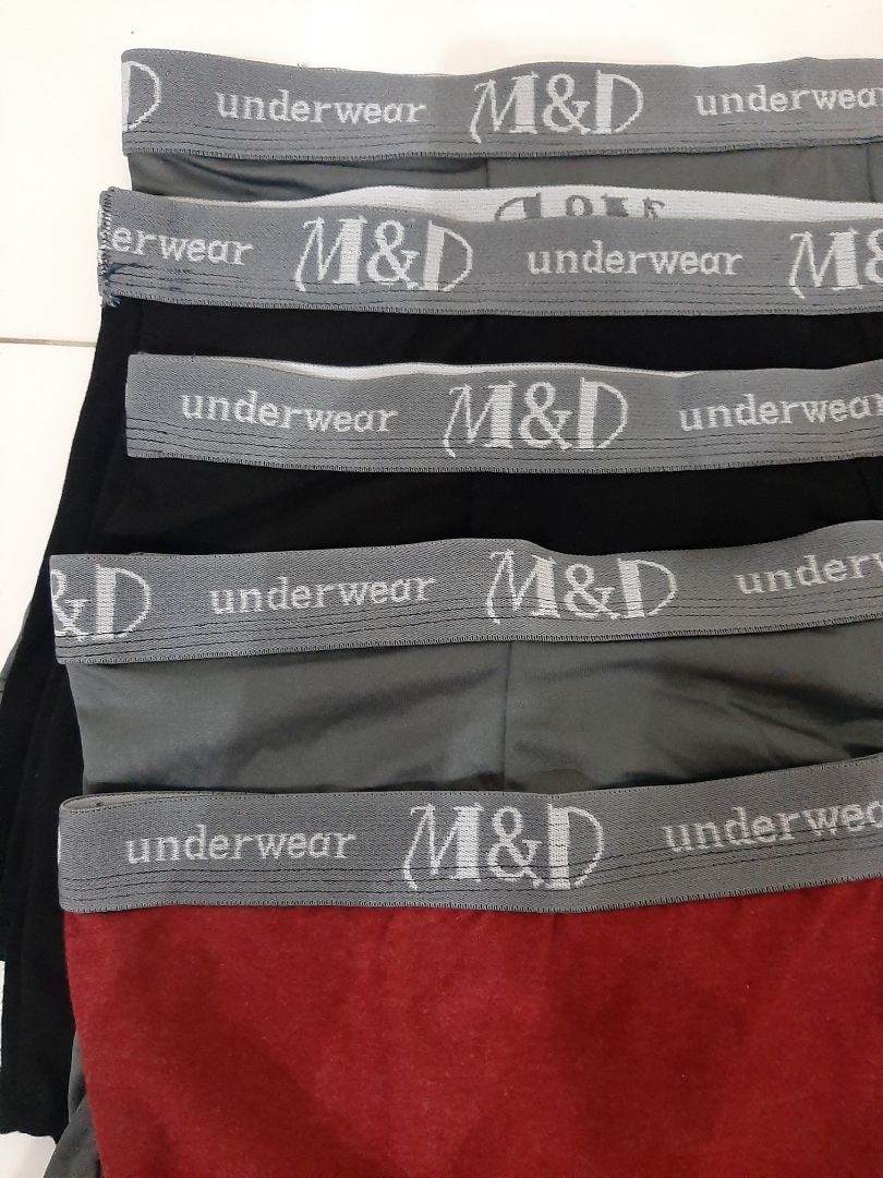 sản phẩm hoàn toàn khác với hình ảnh,về chất lượng vải cũng không như quảng cáo,không được vắt sổ....Bởi vì đổi trả rất tốn thời gian nên đề nghị shop nên chấn chỉnh lại việc này