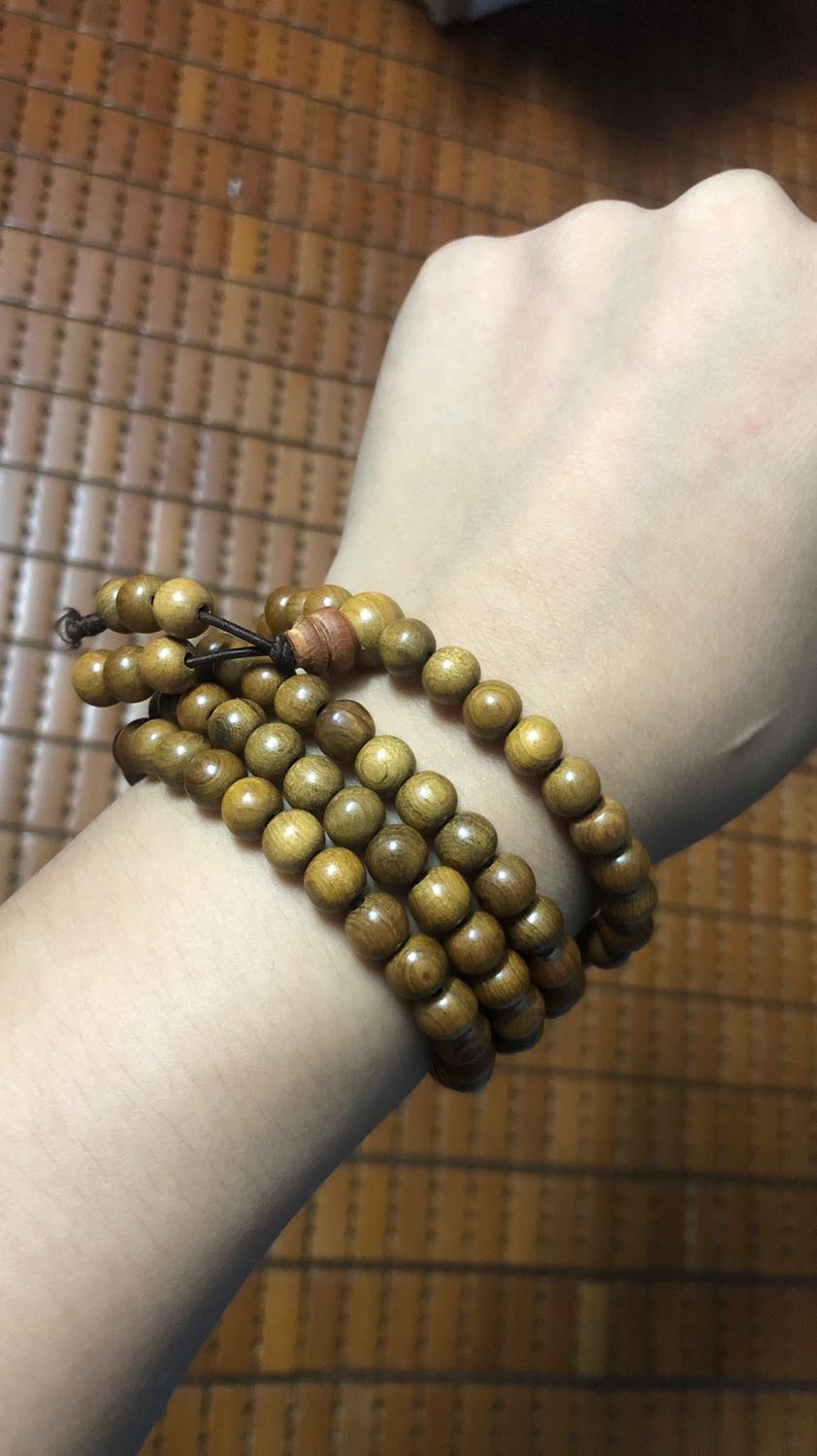 Tiki giao hàng nhanh. Sản phẩm shop bán uy tín, đẹp lắm luôn. Giá cũng vừa tầm nữa. Mang vào tay ai cũng bảo xinh. Sẽ ủng hộ shop