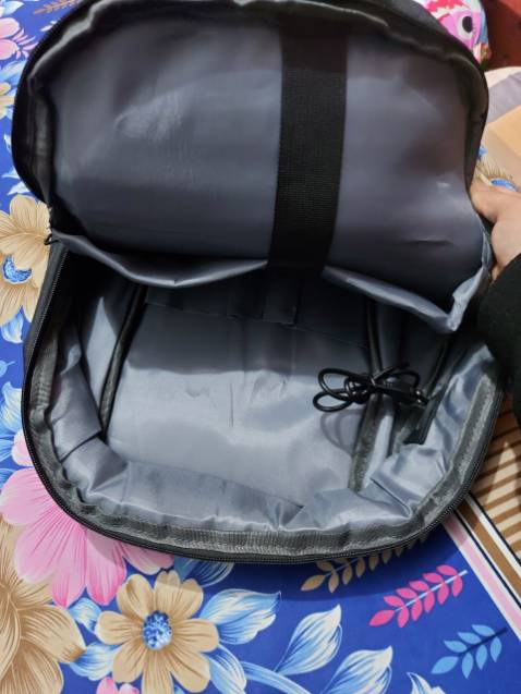 Balo đẹp, hàng giống với miêu tả, đường may kĩ , chất lượng tốt, giá rẻ, tuyệt vời..!