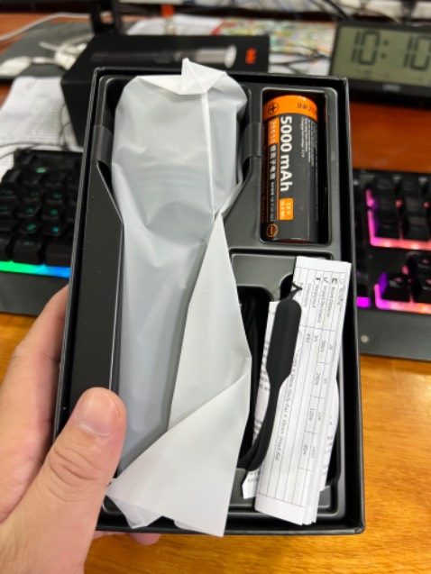 Đóng gói cẩn thận, sản phẩm hoàn thiện chất lượng, đèn chiếu sáng cao