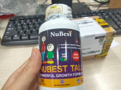 Con mình từng bổ sung canxi nhưng thời gian đó rất tệ, cứ táo bón liên tục. Sau này đi khám thì được BS khuyên dùng canxi nano nên mình tin chọn NuBest Tall. Loại này có cả thảo dược giúp chăm sóc sức khỏe và giấc ngủ nữa. Cũng may con uống nửa năm nay mà không bị gì, chiều cao còn tăng thêm 4cm.
