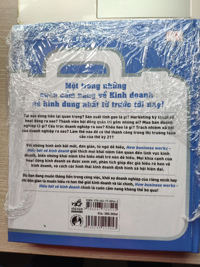 Về Giao hàng: Giao hàng nhanh
Về đóng gói: Tiki luôn tuyệt vời, gói đẹp
Về chất lượng sách: Tuyệt vời ông mặt trời
Về nội dung sách: toàn những tác phẩm bán chạy toàn cầu thì chất lượng không phải bàn.
Về giá cả: rẻ không tưởng

Xin cảm ơn TIKI ❤️❤️❤️