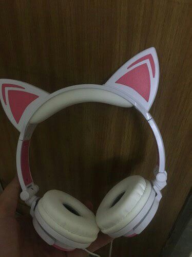 Sản phẩm tốt,giao hàng nhanh đặt hôm trc hôm sau có luôn .Sản phẩm giống hình, nhìn rất cute, có dây cắm nên dễ dùng, nói chung ưng lắm