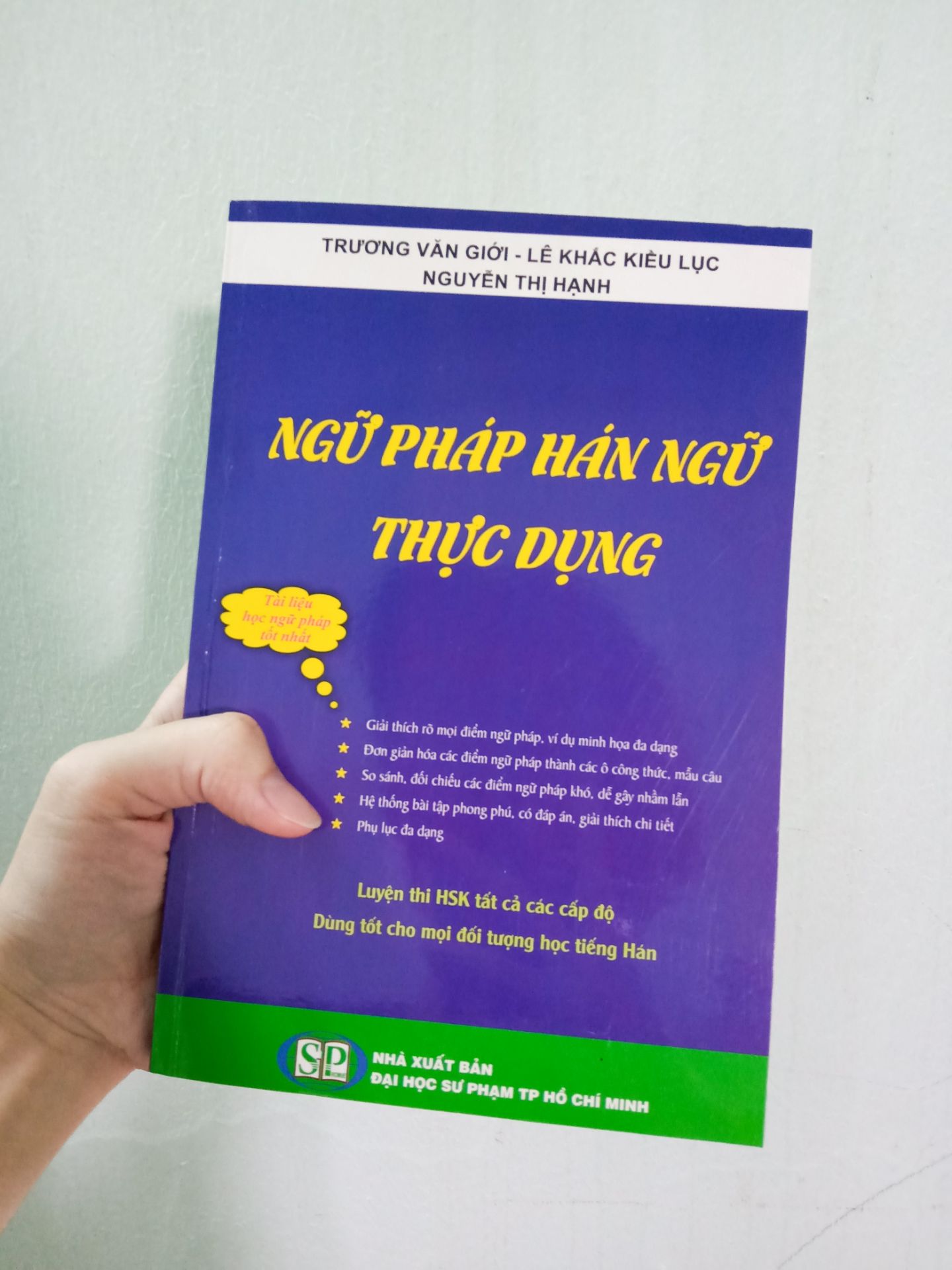 đóng hói mùa dịch ok, bọc băng keo xung quanh hộp để dễ sát khuẩn, sách đẹp nội dung hay đáng mua, cung cấp nhiều kiến thức
