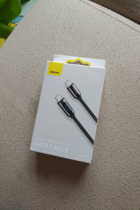 Sản phẩm được giao nhanh, đóng gói gọn gàng. Hàng fullbox, còn nguyên nylon bảo vệ đầu dây. Mình *** thử công suất sạc đo bởi dây cũng tương đối chuẩn.