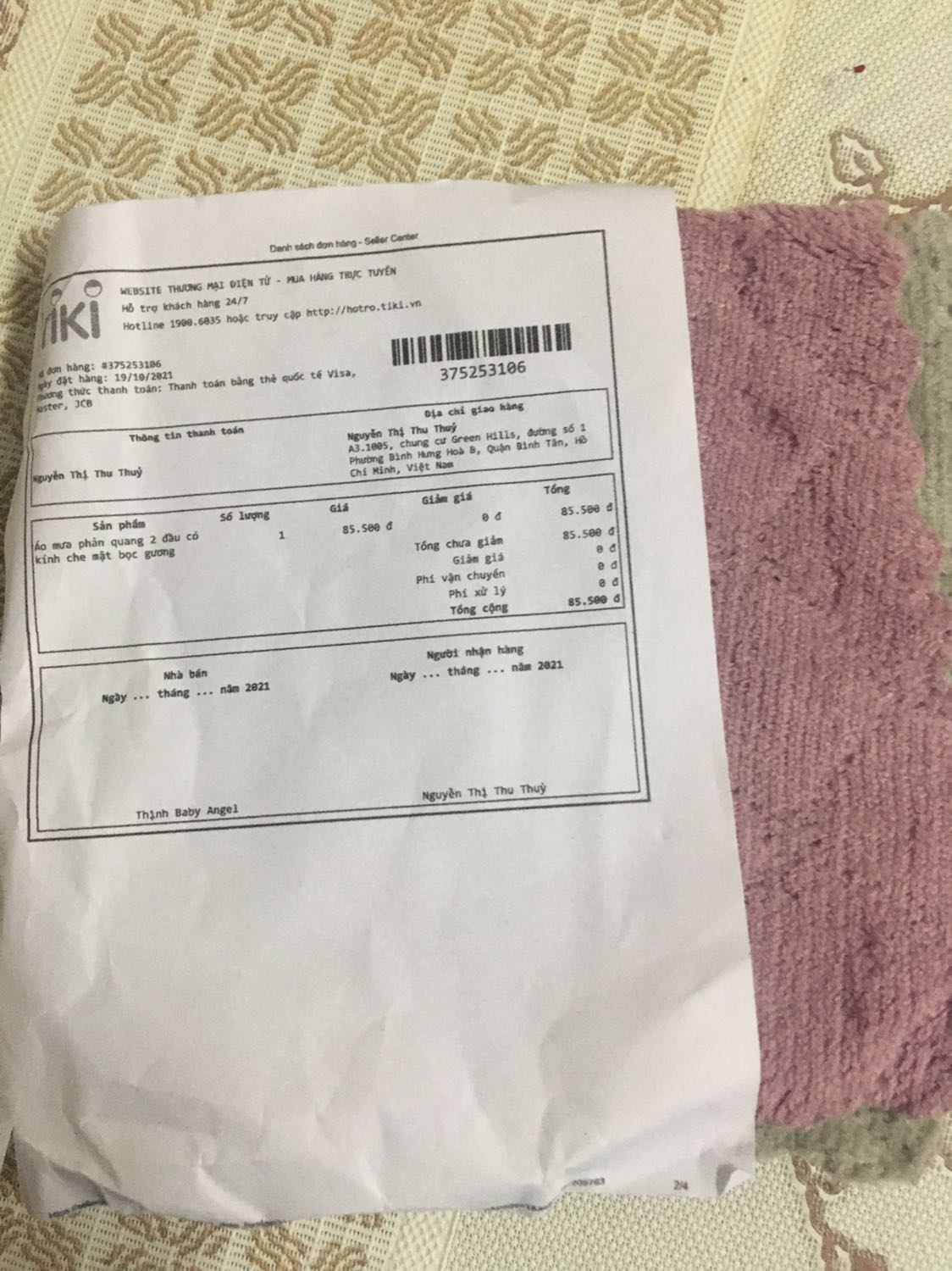 Cửa hàng này là loại *** đảo. Đặt mua áo mưa phản Quang mà gửi nùi dẻ lau. Đang yc tiki làm rõ để người mua khác không bị ***