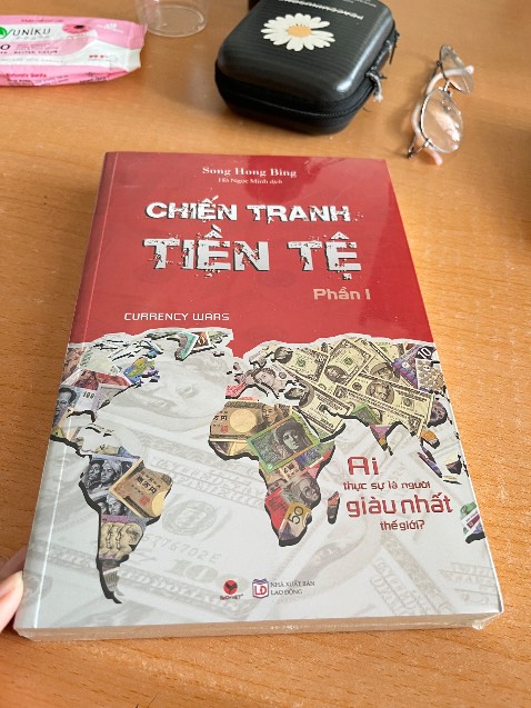 Tiki giao hàng nhanh thật ,mới đặt hôm qua mà nay đã giao luôn ,sách nguyên seal ,chưa biết nội dung như thế nào Tiki giao hàng nhanh thật ,mới đặt hôm qua mà nay đã giao luôn ,sách nguyên seal ,chưa biết nội dung như thế nào