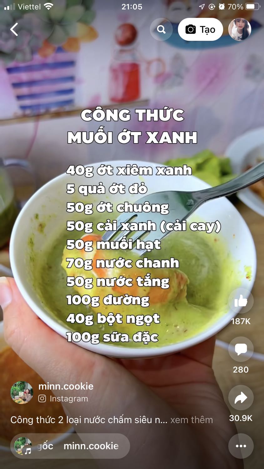 Đèn rất sáng chất liệu vỏ nhôm cầm đèn khá nặng và chắc ko biêt độ bền ra sao nhưng bước đầu thấy rất tuyệt vời mua ủng hộ shop thêm 3 cái nua mong hàng vẫn ổn để tiếp tục ủng hộ shop  mọi ng ai làm đẹp mua mĩ phẩm qua shop e nha . Vừa rẻ vừa đẹp lại chất lượng . Kkkkkkkkkkkkkkkkkkkkkkkkkkkkkkkkkkkkkk