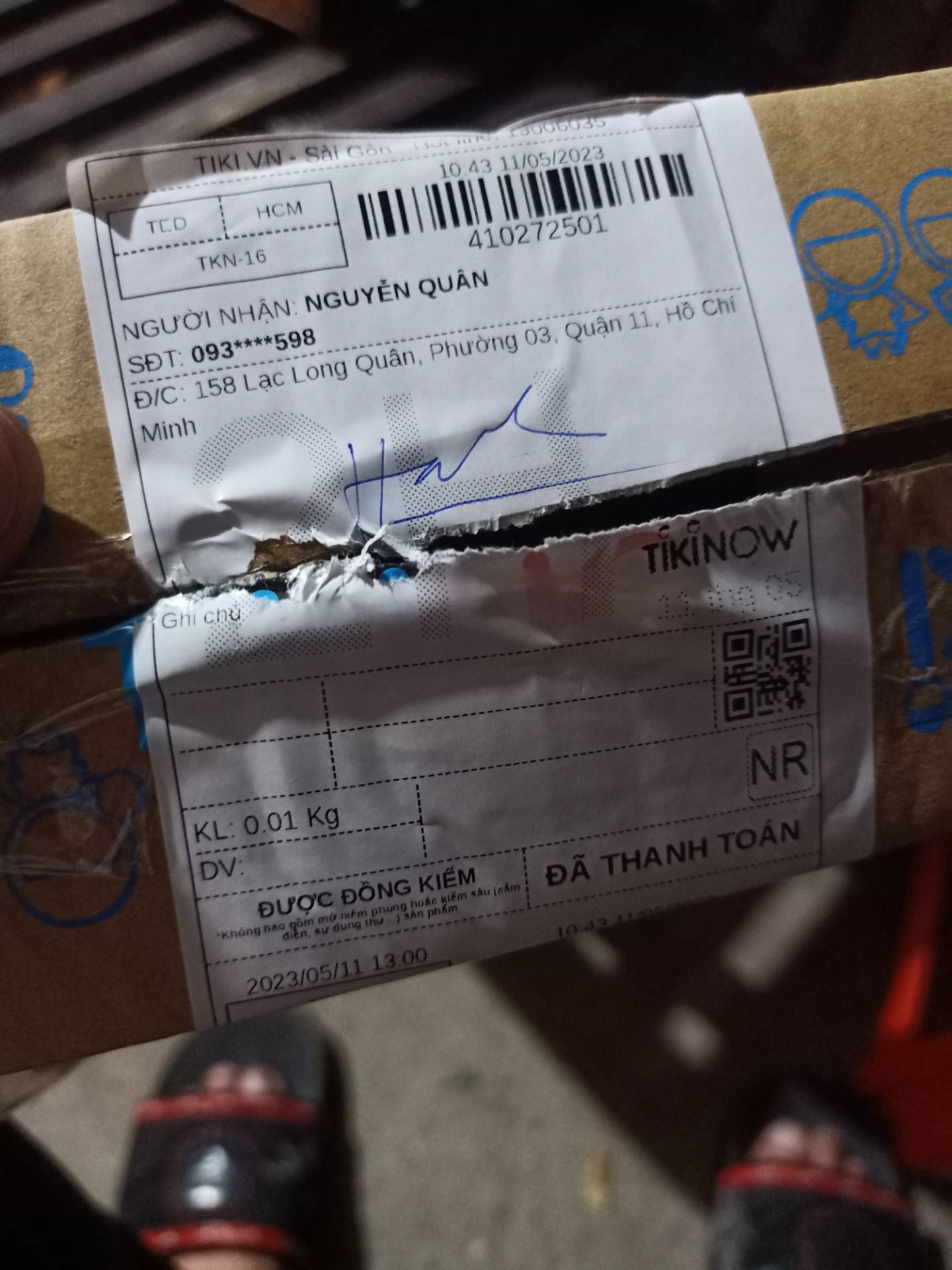 đặt phẳng giao sai mẫu. shop như qq người ta. toàn *** tiền khách