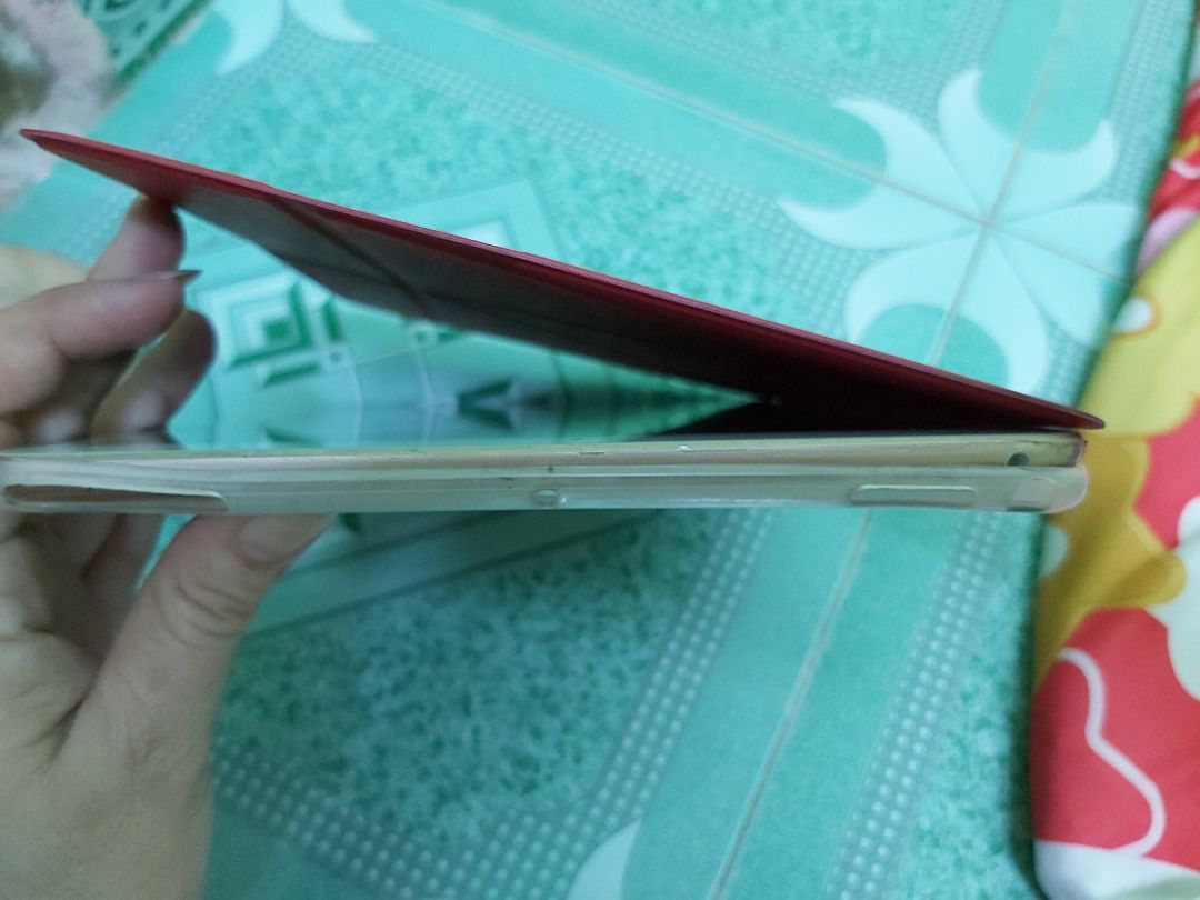 hàng sao k khớp với ipad 2***", thật là thất vọng, t muốn trả hang hàng sao k khớp với ipad 2***", thật là thất vọng, t muốn trả hang