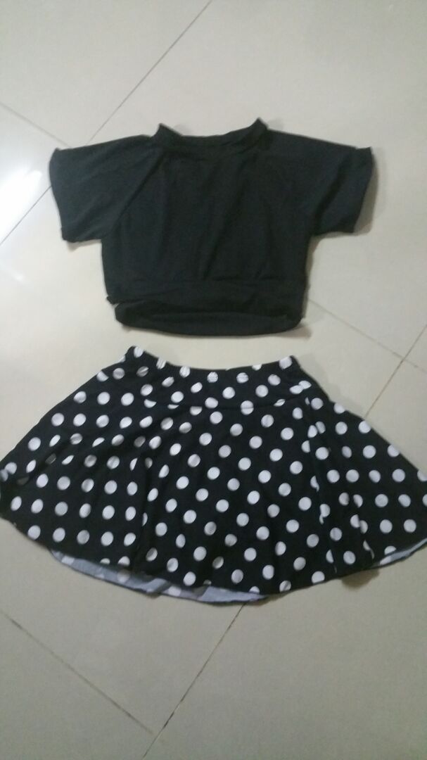 hơi nhỏ, nhưng hàng giống mô tả