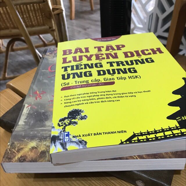 Sách đẹp, đóng gói chắc chắn, dc tặng thêm cả sachd nữa.
Nên mua nên mua