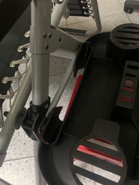 Ghế ngồi lên rồi ngã để nằm khó,cố gắng để bật nằm thì nó từ từ ngã ra sau khoản 5,7 giây mới ngã ra sau.Đề nghị Tiki xem thế nào để tôi sử dụng dể dàng