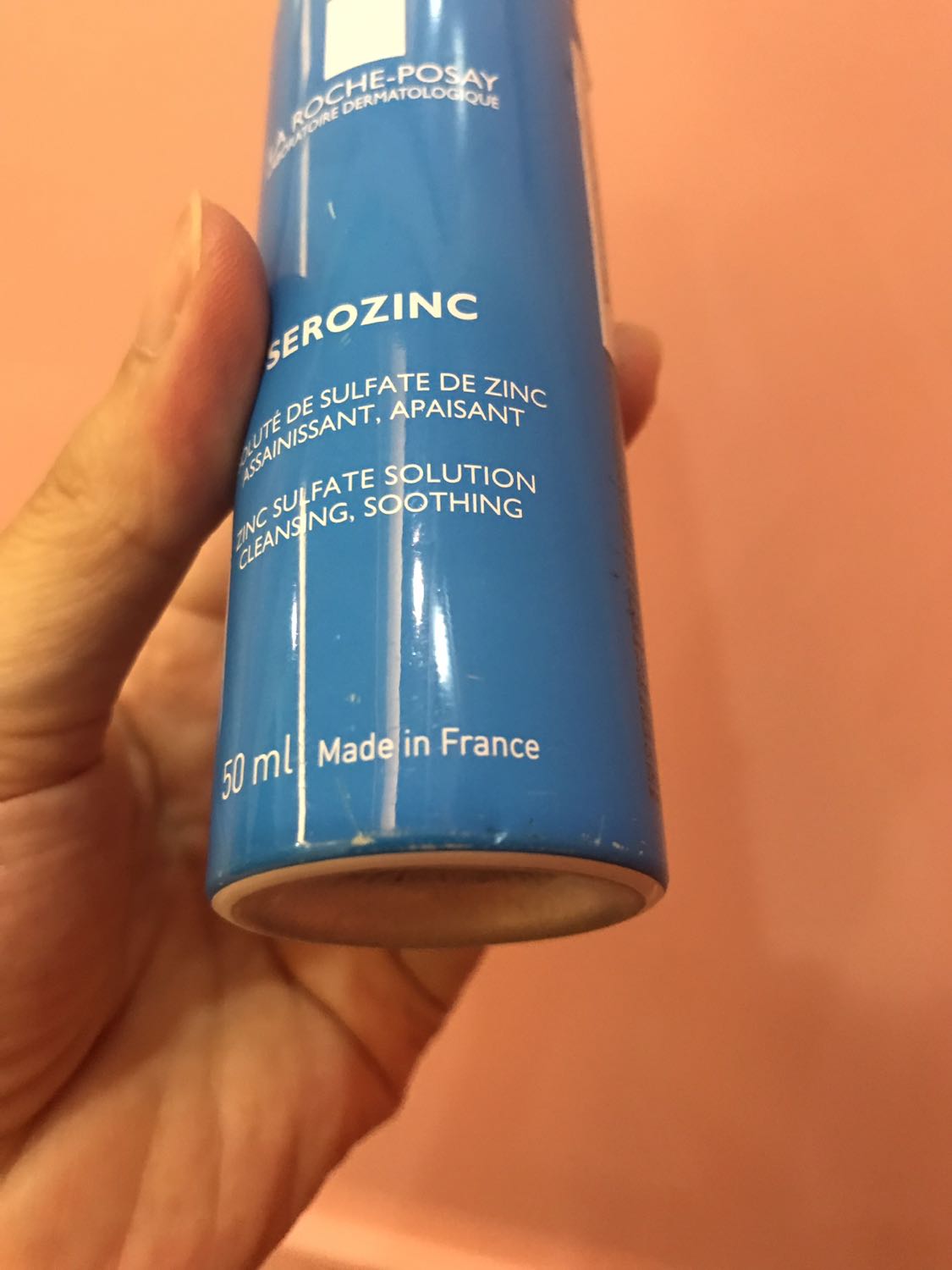 Nhận hàng còn chưa biết chất lượng nhưng hình thức chán không thể tả nổi. Tại sao giao hàng không quan tâm tới tâm lý khách hàng vậy bạn. Móp méo chầy xước. Thậm chí bẩn cặn từng kẽ nắp. Bản thân các bạn là vị trí người chi tiền ra các bạn có cảm thấy thoả đáng không? Mình cần câu trả lời thích đáng cho trường hợp này. Thân!!