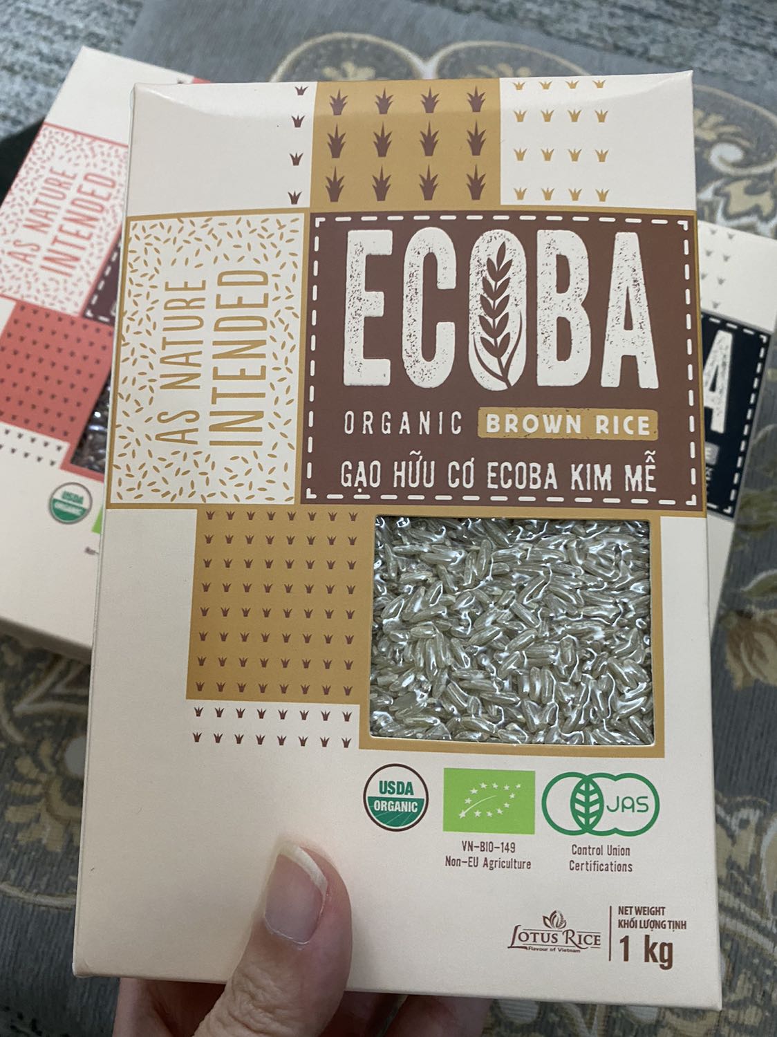 Chưa dùng thử nhưng thấy quy cách đóng gói, hút chân không, bao bì đẹp nên thấy khá có thiện cảm! Đọc review thấy các bạn khen ngon nên cũng mua về ăn cho healthy 😂