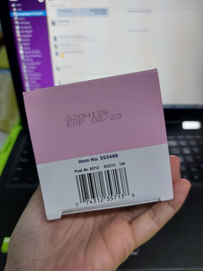 Tóc mình mỏng, móng mình yếu nên mình mua lọ này uống thử xem sao. shop gói hàng kỹ và giao nhanh, uy tín!