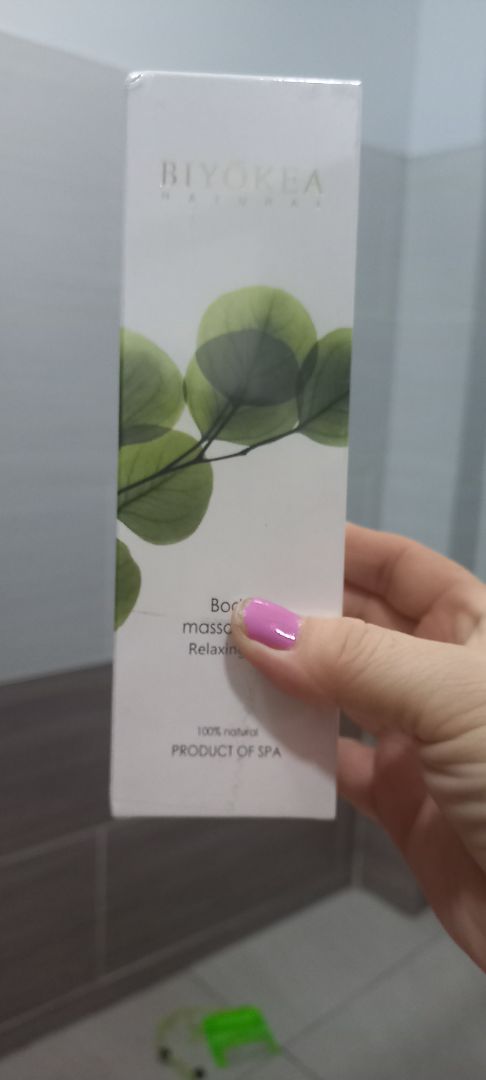 Mình ngỡ mùi thơm, dể chịu. Nồng quá. Mình ngỡ mùi thơm, dể chịu. Nồng quá.