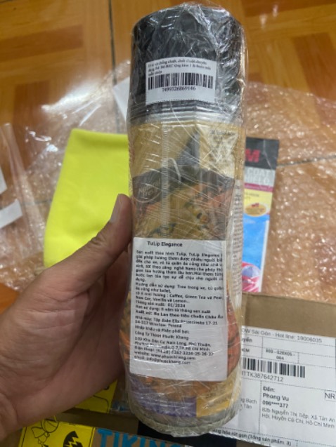 Giao hàng nhanh. Đóng gói cẩn thận. Hàng chính hãng. Đã xịt nhưng chưa kiểm chứng đc chuột có cắn phá hay không. Tuy nhiên sản phẩm của thương hiệu lớn và uy thì có thể tin tưởng được. Lá thơm tặng kèm mùi khá dễ chịu.