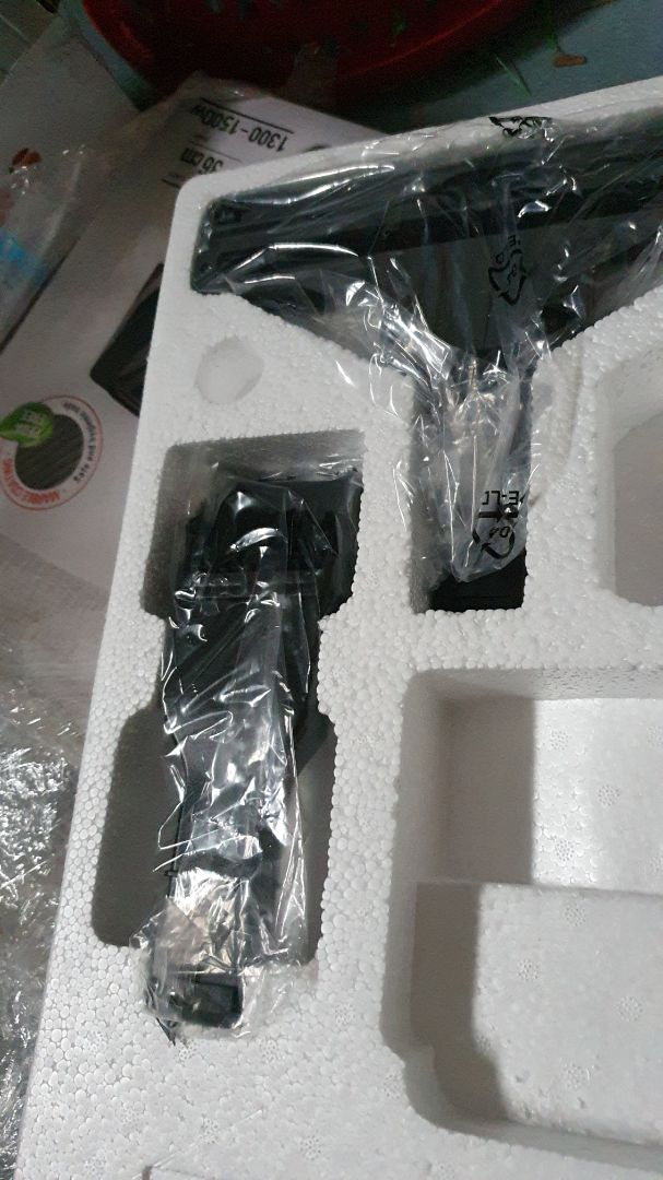 chất lượng sản phẩm thì tuyệt vời rồi  5 sao chất lượng mặc dù chưa sd.Tiki gói hàng quá ẩu chỉ có1 lớp nilong cho bất kì đơn đặt hàng nào không thay đổi gì sau 3 năm mình mới mua món đầu tiên. hộp đựng đồ méo mó tưởng đâu là bị méo theo rồi, nhưng "may mắn" là ko bị méo.đồ thì luôn chính hãng nhưng lại gói kiểu này ko bằng ai hết.