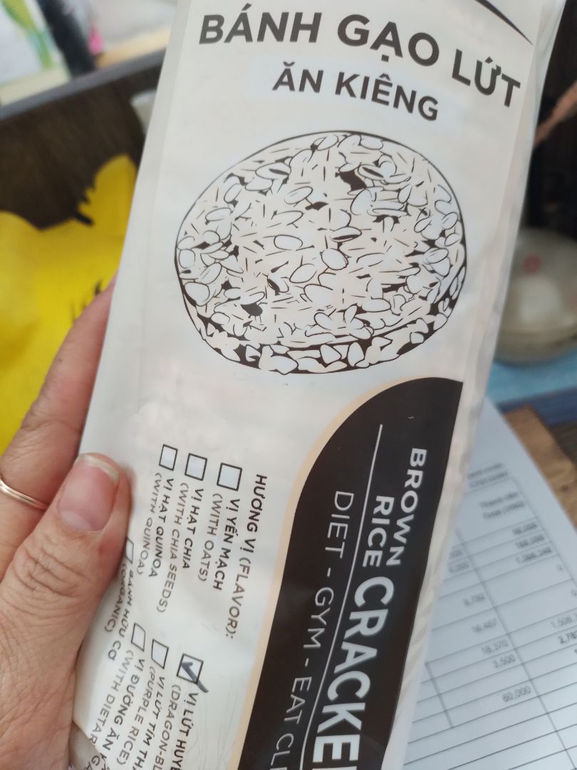 hài lòng, bánh ngon, mặc dù là không có vị gì vì dành cho người ăn kiêng nhưng bánh rất thơm, cảm giác ăn béo béo giòn giòn. mình mua 1 lần, và quay lại đặt lại lần 2. dự là sẽ làm khách hàng thân thiết với shop dài dài hài lòng, bánh ngon, mặc dù là không có vị gì vì dành cho người ăn kiêng nhưng bánh rất thơm, cảm giác ăn béo béo giòn giòn. mình mua 1 lần, và quay lại đặt lại lần 2. dự là sẽ làm khách hàng thân thiết với shop dài dài