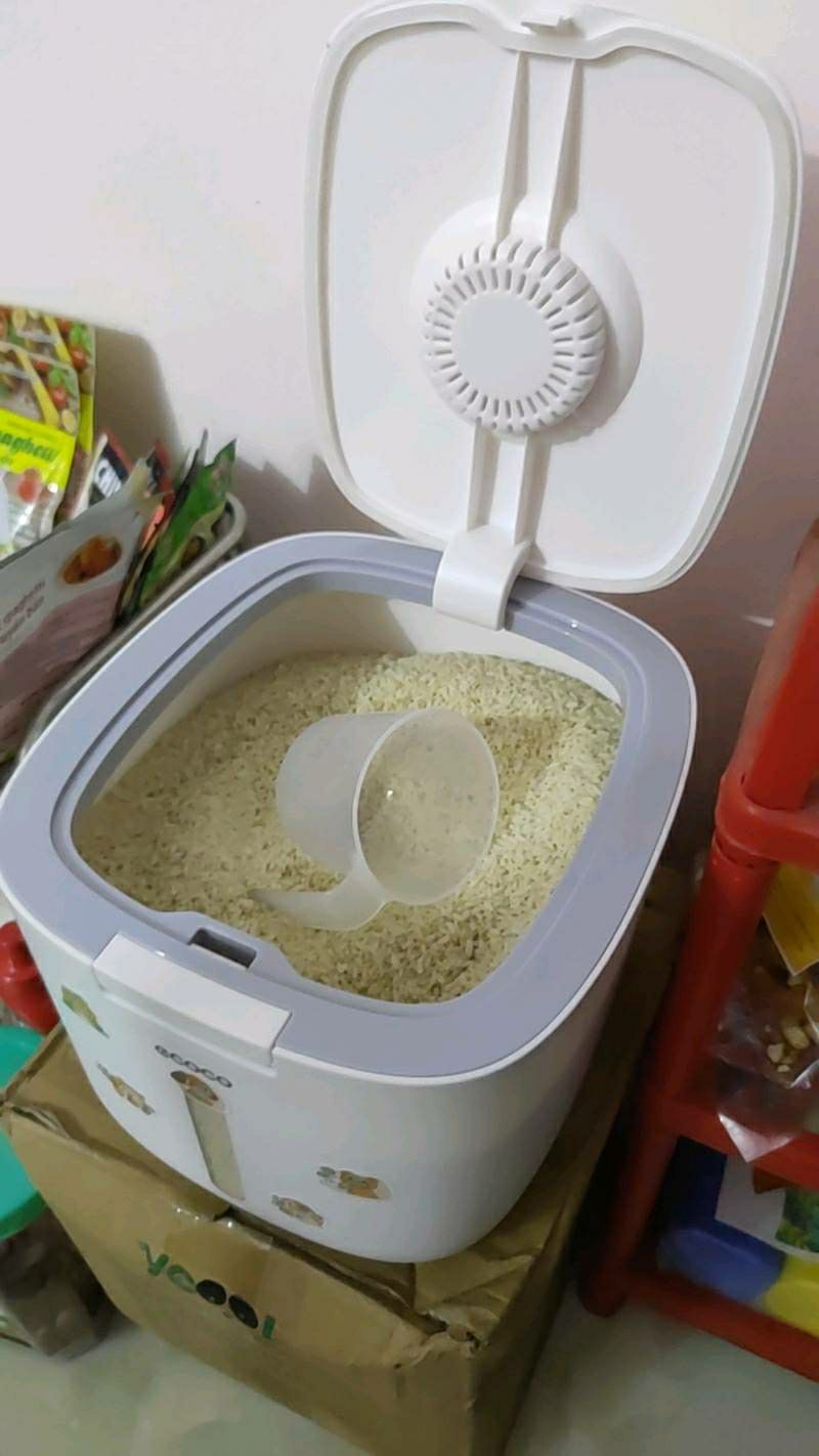 sản phẩm y hình, ở ngoài nhìn đẹp sang xịn mà xứng đáng lắm. mẹ mình cũng khen quá trời luôn. nên mua mn ạ