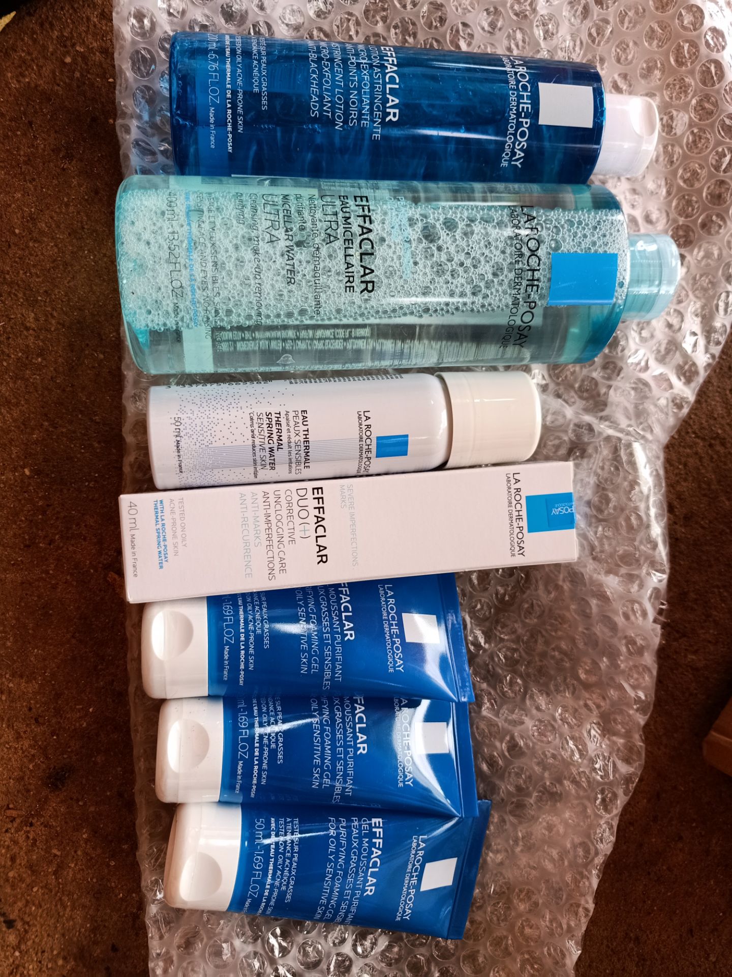 sp chất lượng, ngoài việc phục hồi da còn có khoá ẩm, dưỡng ẩm giúp da k bị khô do da mình đang treatment