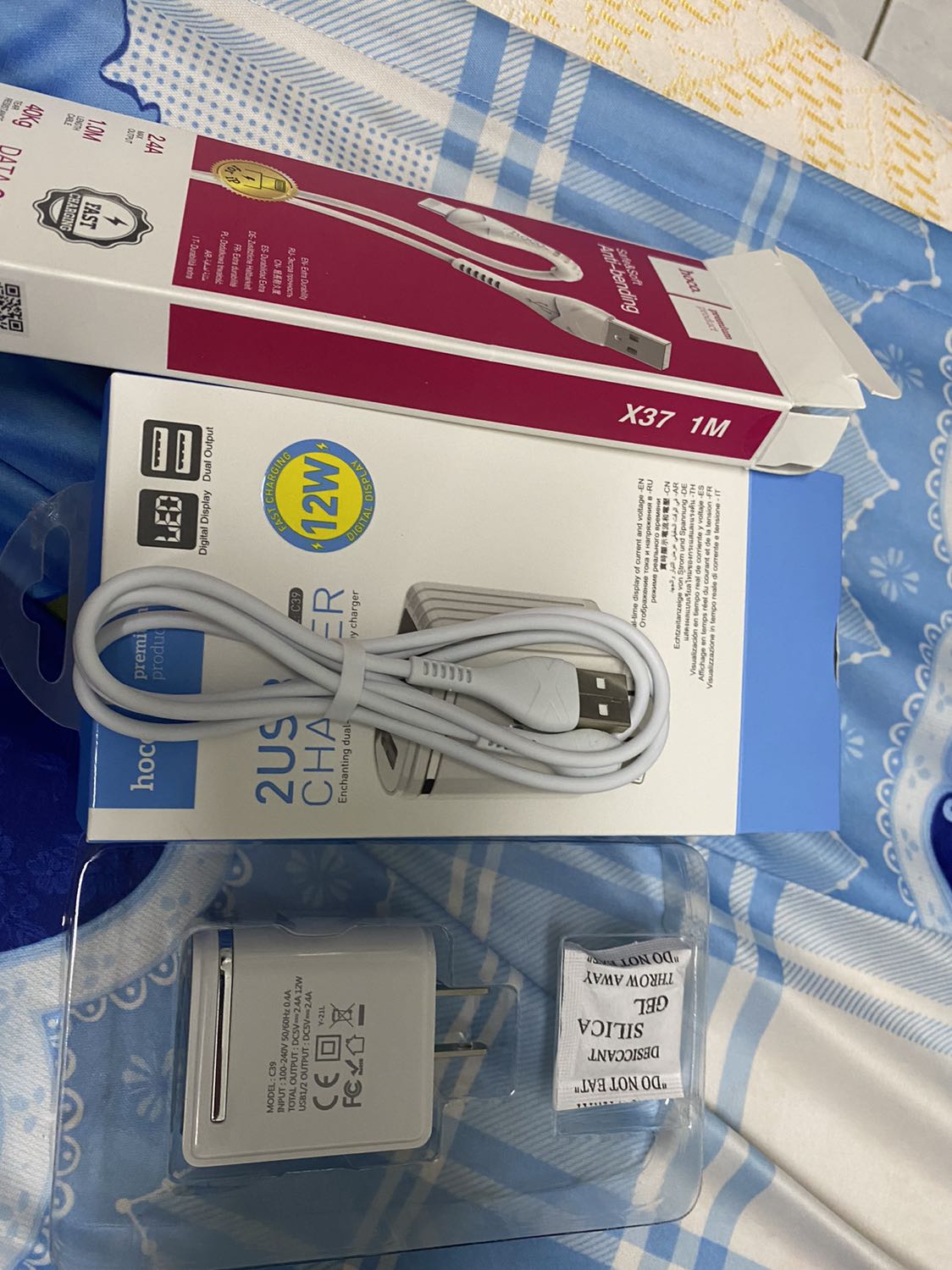 Sản phẩm đúng như nô tả,đẹp sạc nhanh ,mọi thứ đều okiee,giao hàng nhanh