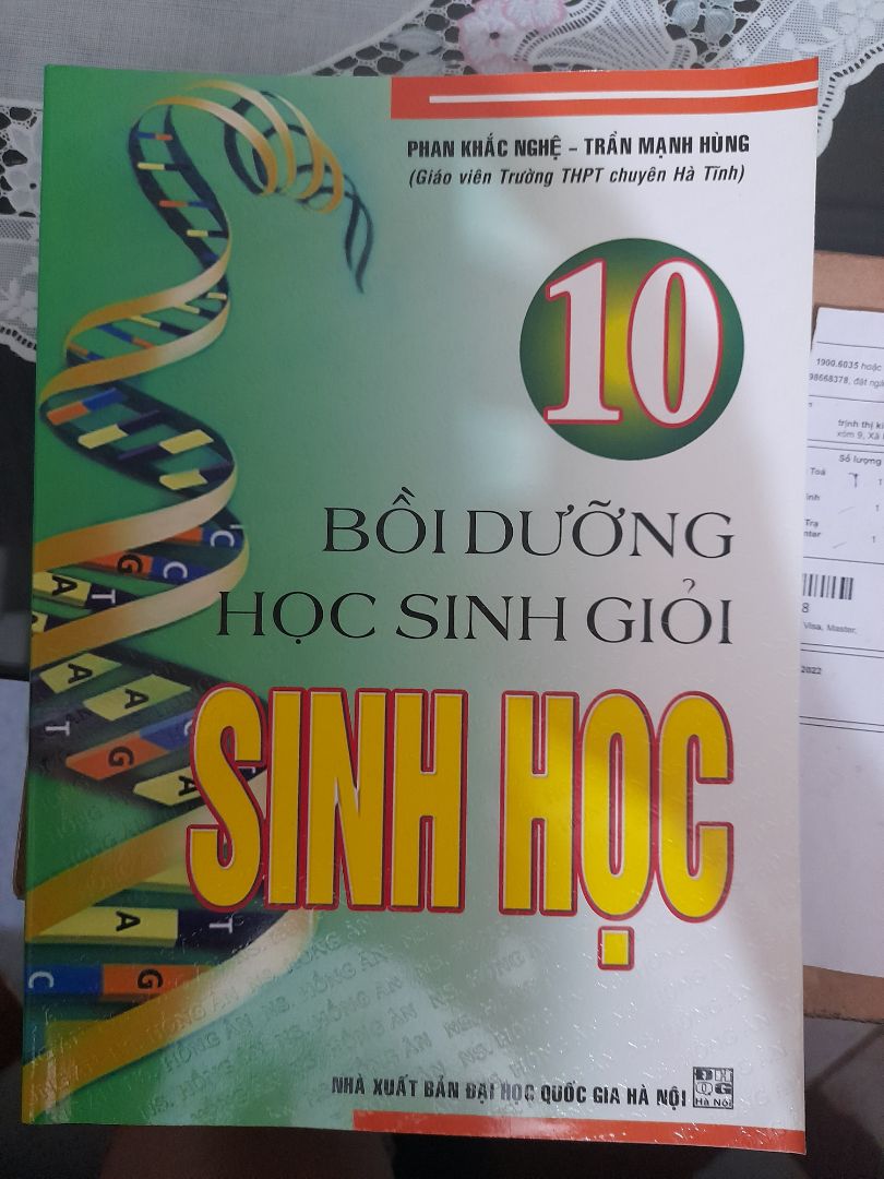 đặt sách sinh học 9 mà gửi về sinh học 10 . shop làm việc tắc trách