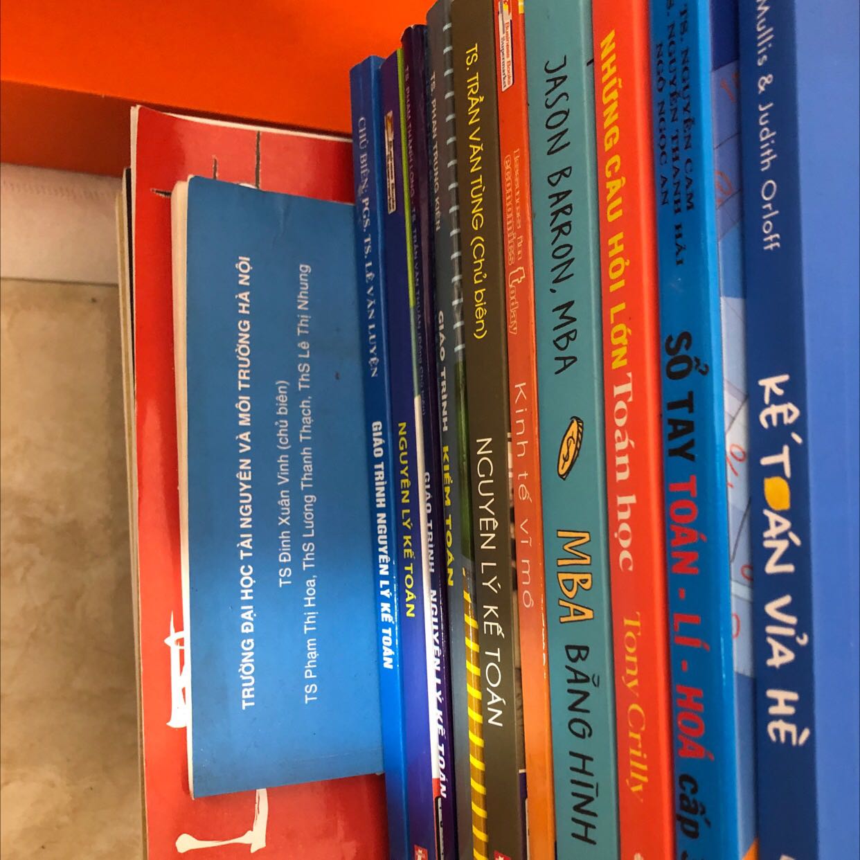 Giao hàng nhanh. Nội dung ok