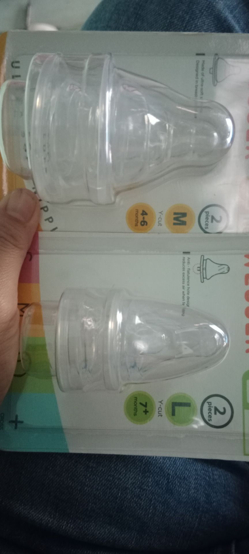 đúng, đủ, giao hàng nhanh. Tiếc 1 cái là mình chọn nhầm size L thành size M.