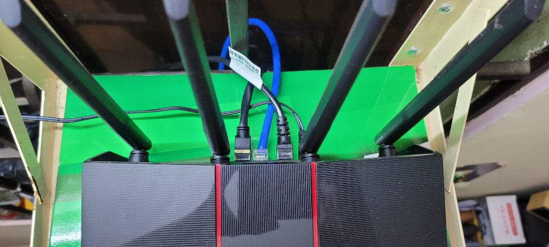 cáp dày, đầu mạ vàng hàng mới đẹp, ae lưu ý rút nguồn điện trước khi gắn dây lan này vào , nó giật