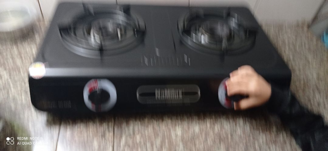 trước khi nhận bếp tôi hơi lo lắng ...giờ thì tôi thấy rất thích..bếp đẹp lửa to vs xanh..tia lửa êm đều tiết kiệm ga...đáng mua