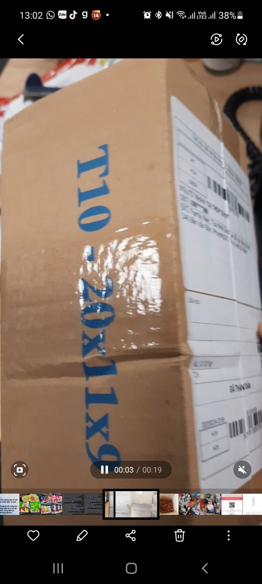 Kính cao cấp 4-5tr mà gói hàng nhìn cheap quá. Nhận hàng hụt hẫng luôn. Cảm giác nhận hàng chợ. Ko biết là do Tiki hay Nhà Bán.