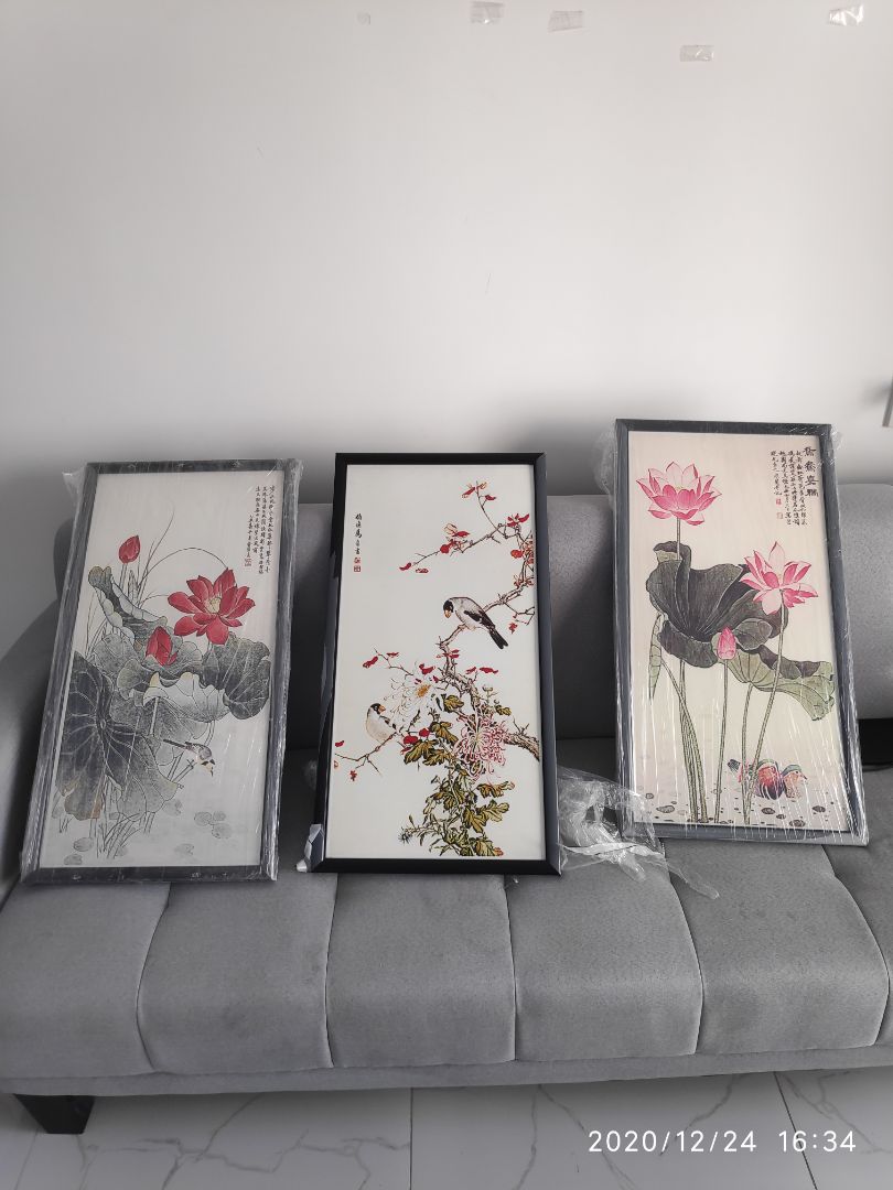 Shop nói tặng đinh mà chẳng thấy đâu. Tranh cũng bt, nhìn trong hình đẹp hơn bên ngoài