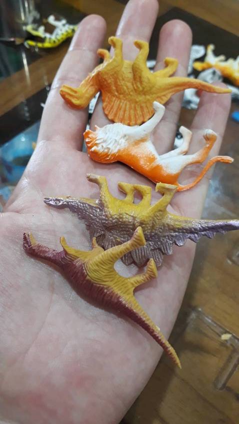 Đáng đồng tiền 
Nhỏ nhỏ xinh xinh , bé rất thích chơi 
Đa dạng con vật để cho bé học 
Chất liệu các con vật đều cứng cáp, dễ vệ sinh