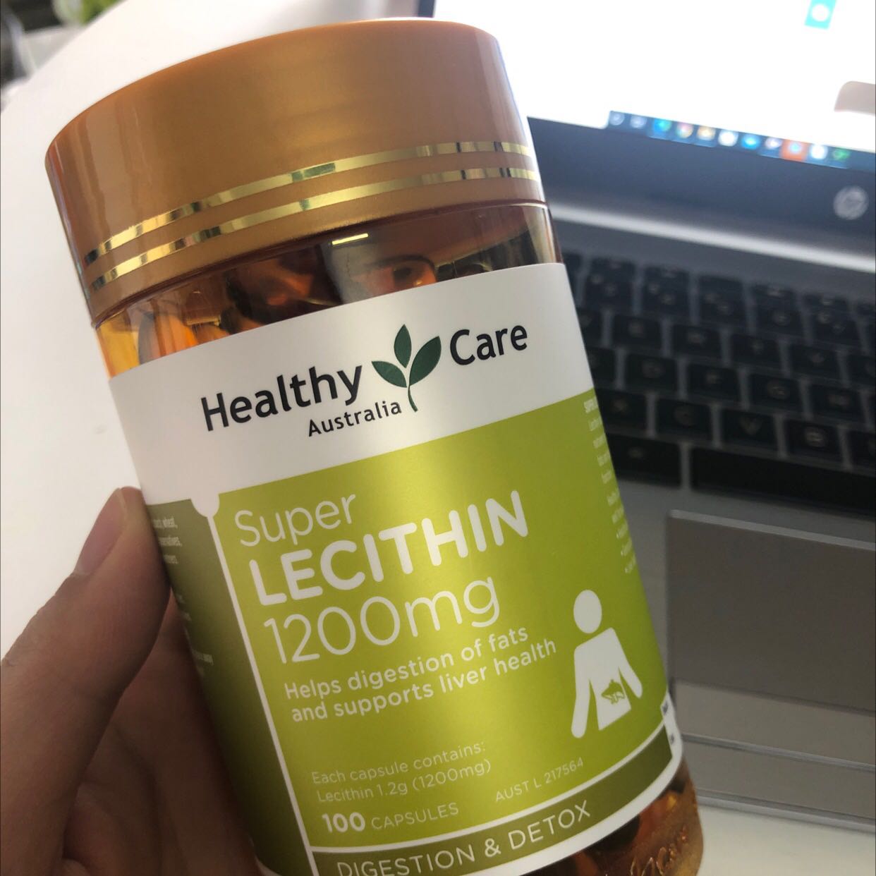 sản phẩm còn nguyên seal, nhưng mình chỉ không hiểu tại sao shop phải dán 2 tem, team date 5/2024 đè lên date 1/2024 nhỉ, check mã thì date 5-2021!
Nhìn chung là oke, sẽ ủng hộ shop tiếp sản phẩm còn nguyên seal, nhưng mình chỉ không hiểu tại sao shop phải dán 2 tem, team date 5/2024 đè lên date 1/2024 nhỉ, check mã thì date 5-2021!
Nhìn chung là oke, sẽ ủng hộ shop tiếp