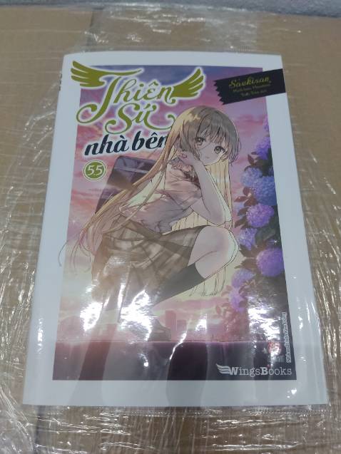 Bìa đẹp, bắt mắt. In ấn màu sắc rõ nét, chất lượng giấy tốt nội dung hay