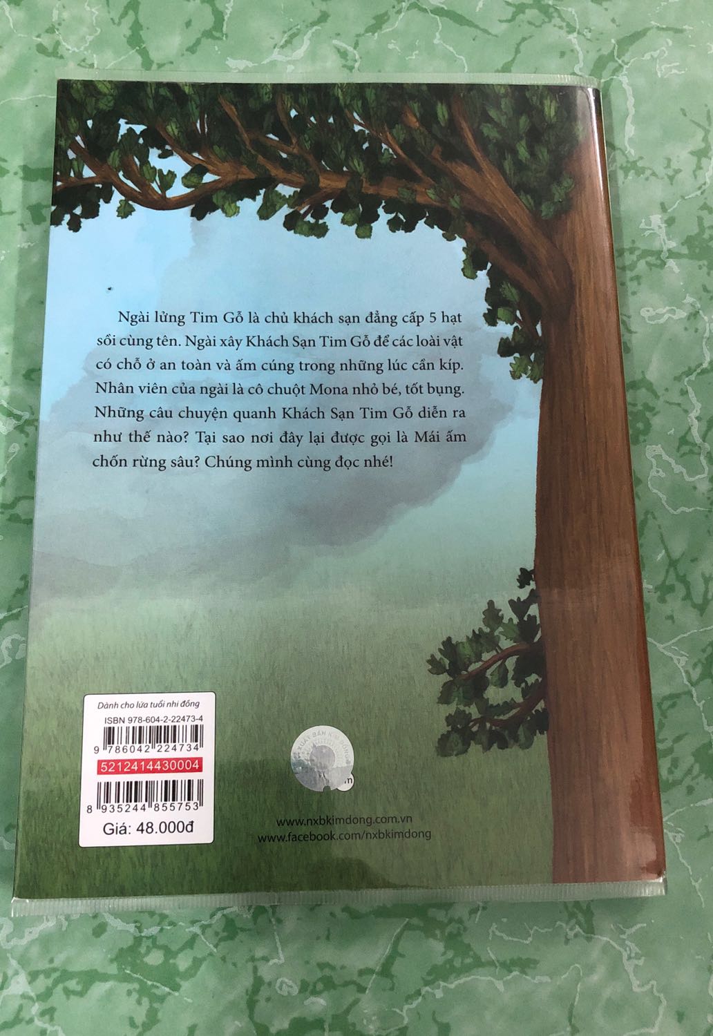 Sách ko bị méo mó và chữ ko bị mờ. Rất hài lòng về sách!