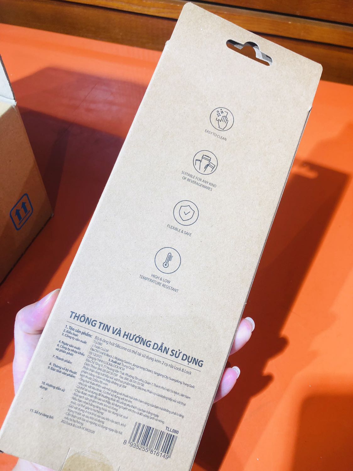 Giao nhanh 2h. Giao đúng mẫu đặt, đóng gói tốt, dùng rồi nên mua thêm, mua dùng bảo vệ môi trường.