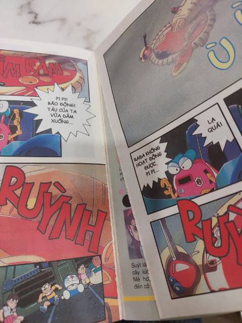 Sách vừa mở ra đã bị bung keo, rời luôn cả 2 trang đầu, rất chán 😞. Yêu cầu đổi trả ạ.