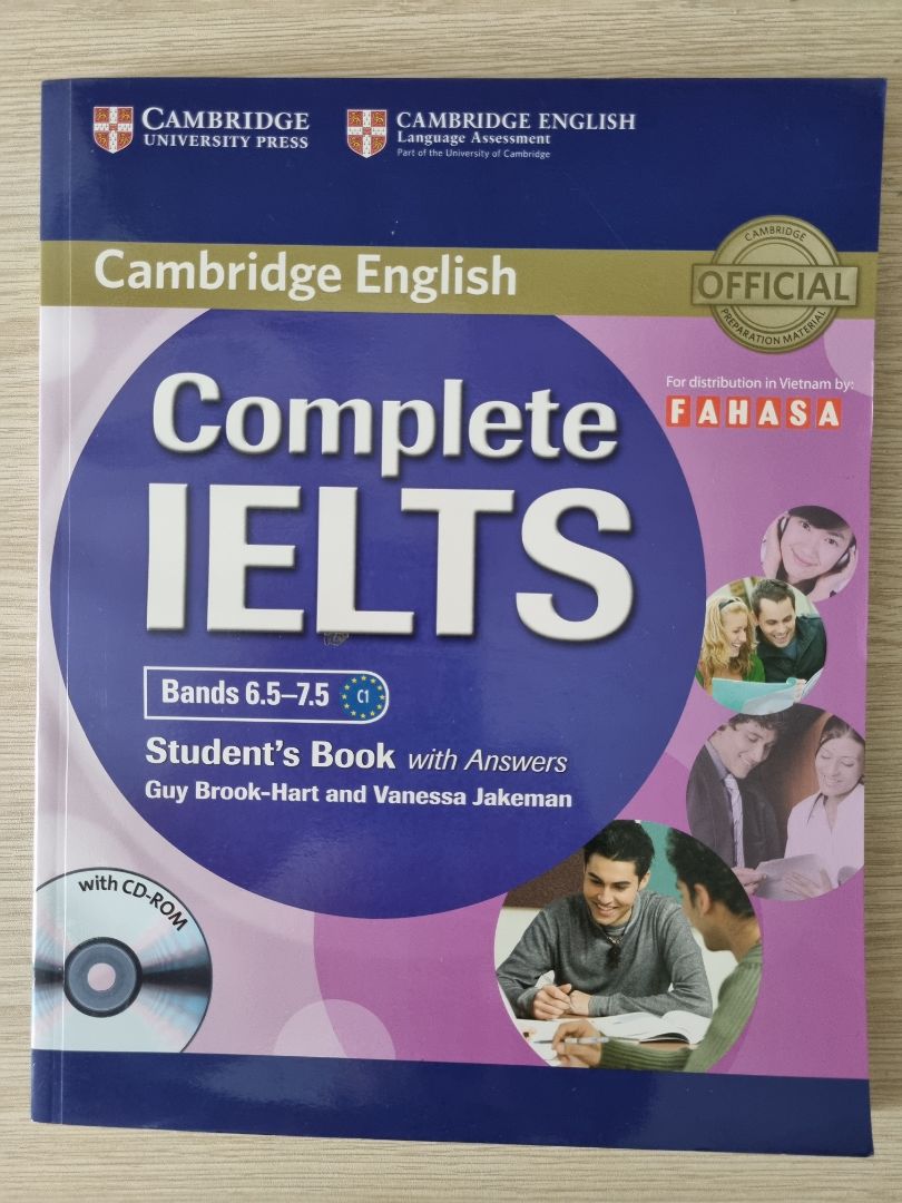Sách gốc, cực hay và chuẩn mực. Fahasa (trên Tiki) giao hàng nhanh, đóng gói rất đẹp và chuyên nghiệp nên sách được bảo vệ cẩn thận trong bao gói.