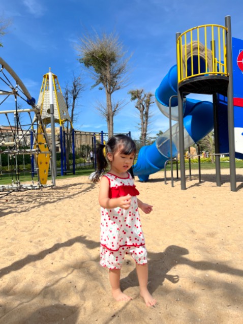 Vải mềm mát, mua giá sale nên khá ok, giá gốc hơi chát