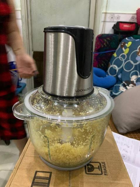 bà dì qua nhà chơi thấy máy xịn, ngon quá ôm về nhà dùng rồi giờ mình mua cái khác. mua của shop 1 cái rồi h mơi đánh giá này. máy quá ngon, giá lại rẻ quá hợp lý luôn. dùng cho gia đình quá phù hợp, hàng lock lock chuẩn bảo hành 24 tháng