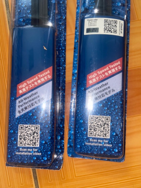 Giao hàng nhanh. Đóng gói cẩn thận. Hàng chính hãng, có hướng dẫn lắp đặt dễ dàng. Chất lượng tốt, gạt nước mưa rất sạch. Dùng kèm với dung dịch nano chống bám nước trên  kính cho hiệu quả tuyệt vời.