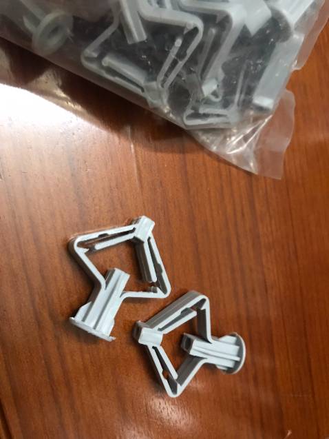 Chắc chắn lắm, không tuột như nở trắng thường dùng thoải mái khoan tường nhiều cát ít xi măng
Shop giao hàng nhanh đóng gói cẩn thận, sẽ ủng hộ shop lần sau